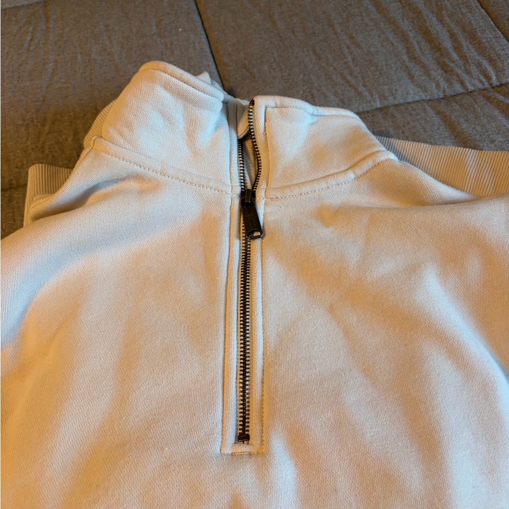 Carhartt Women’s Zip-Up Sweatshirt - Picture 3 of 3